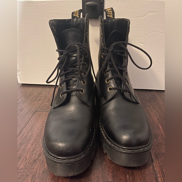 EUC Black Women’s Dr. Martens Shriver Hi Boots Size 6 - Picture 1 of 6